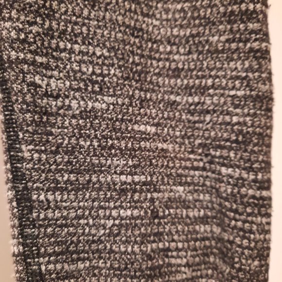 Lululemon Size 4 Leggings Heathered grey pattern - Picture 4 of 5